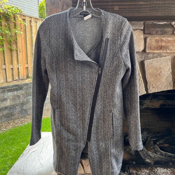 Banana Republic Gray Herringbone Long Coat Small - Picture 6 of 6